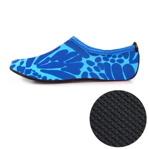 3mm Non-slip Rubber Embossing Texture Sole Figured Diving Shoes and Socks, One Pair, Size:M (Blue)