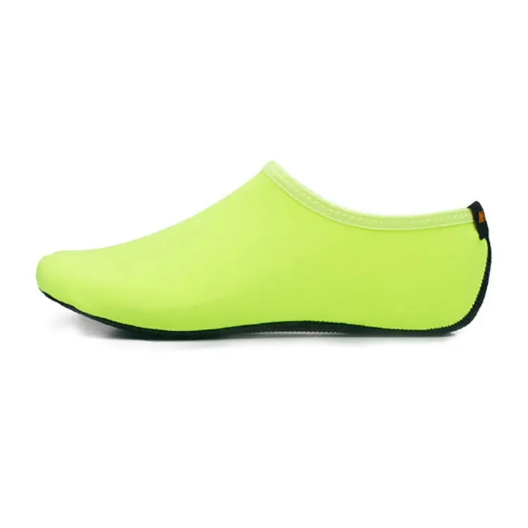 3mm Non-slip Rubber Embossing Texture Sole Solid Color Diving Shoes and Socks, One Pair, Size:XL (Fluorescent Green)