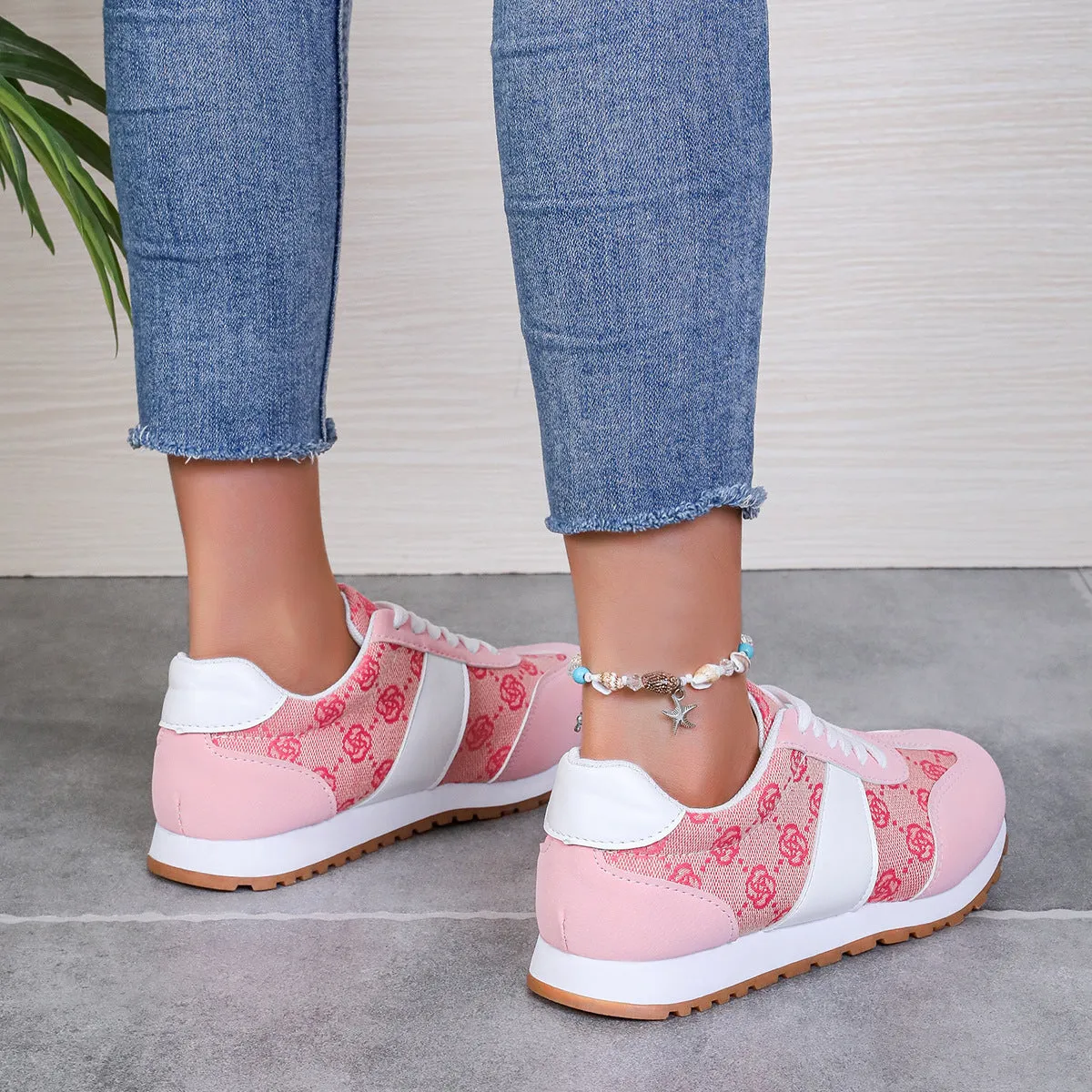 Contrast Round Toe Flat Sneakers