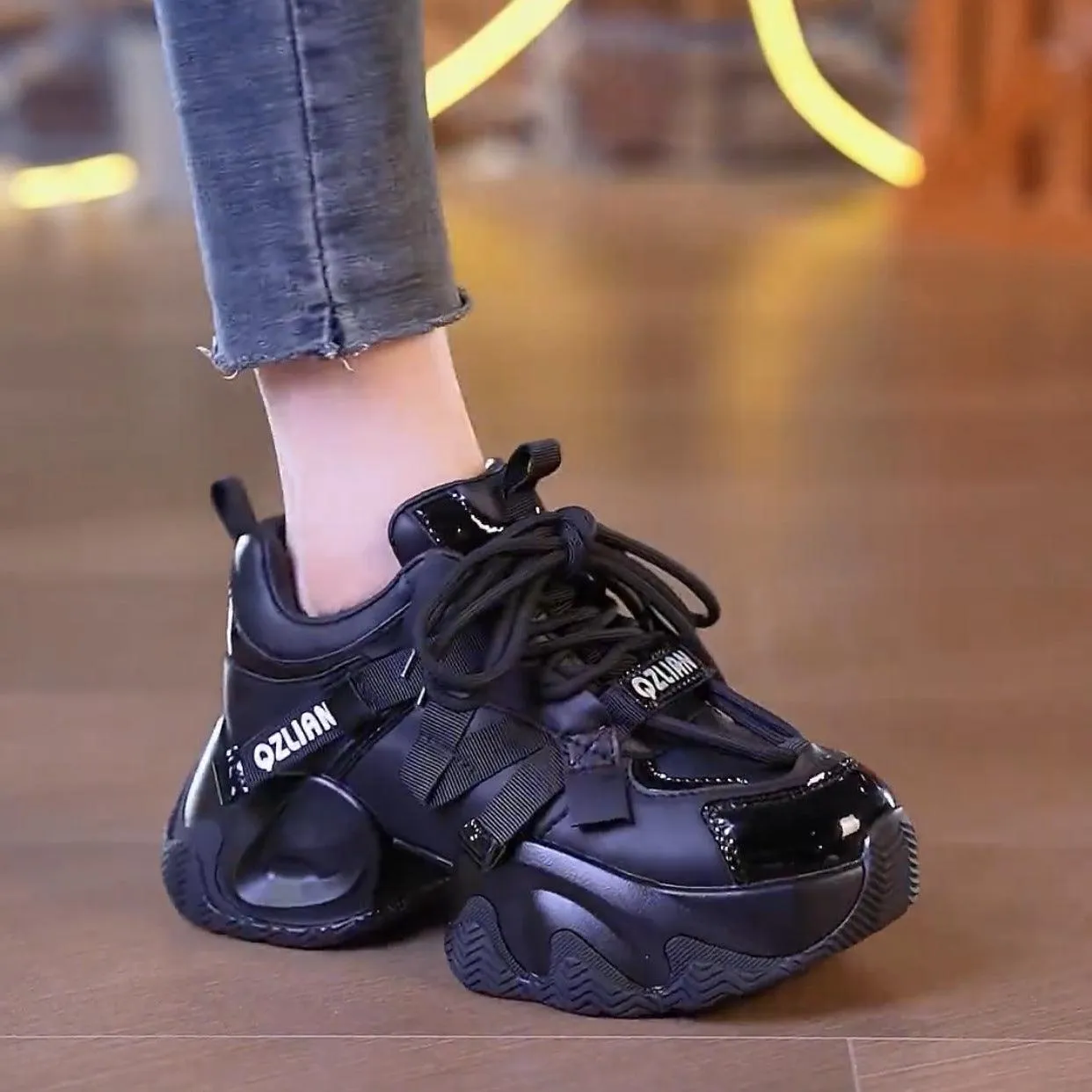 Female Fashion Casual Exercise Platform Shoes