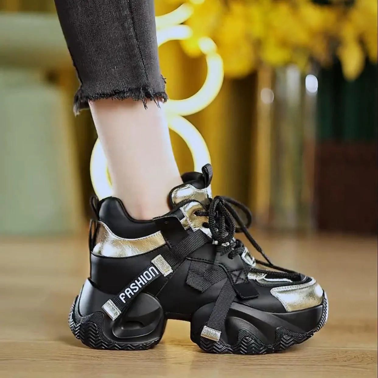 Female Fashion Casual Exercise Platform Shoes