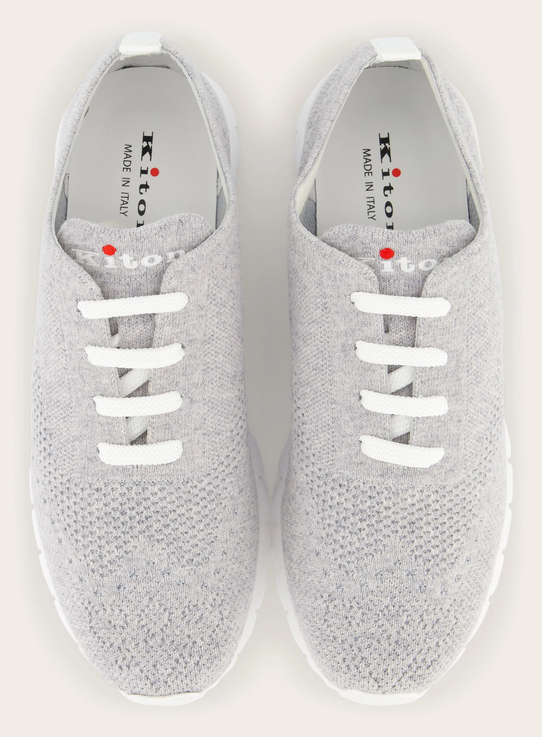 Knitted sneakers van cashmere