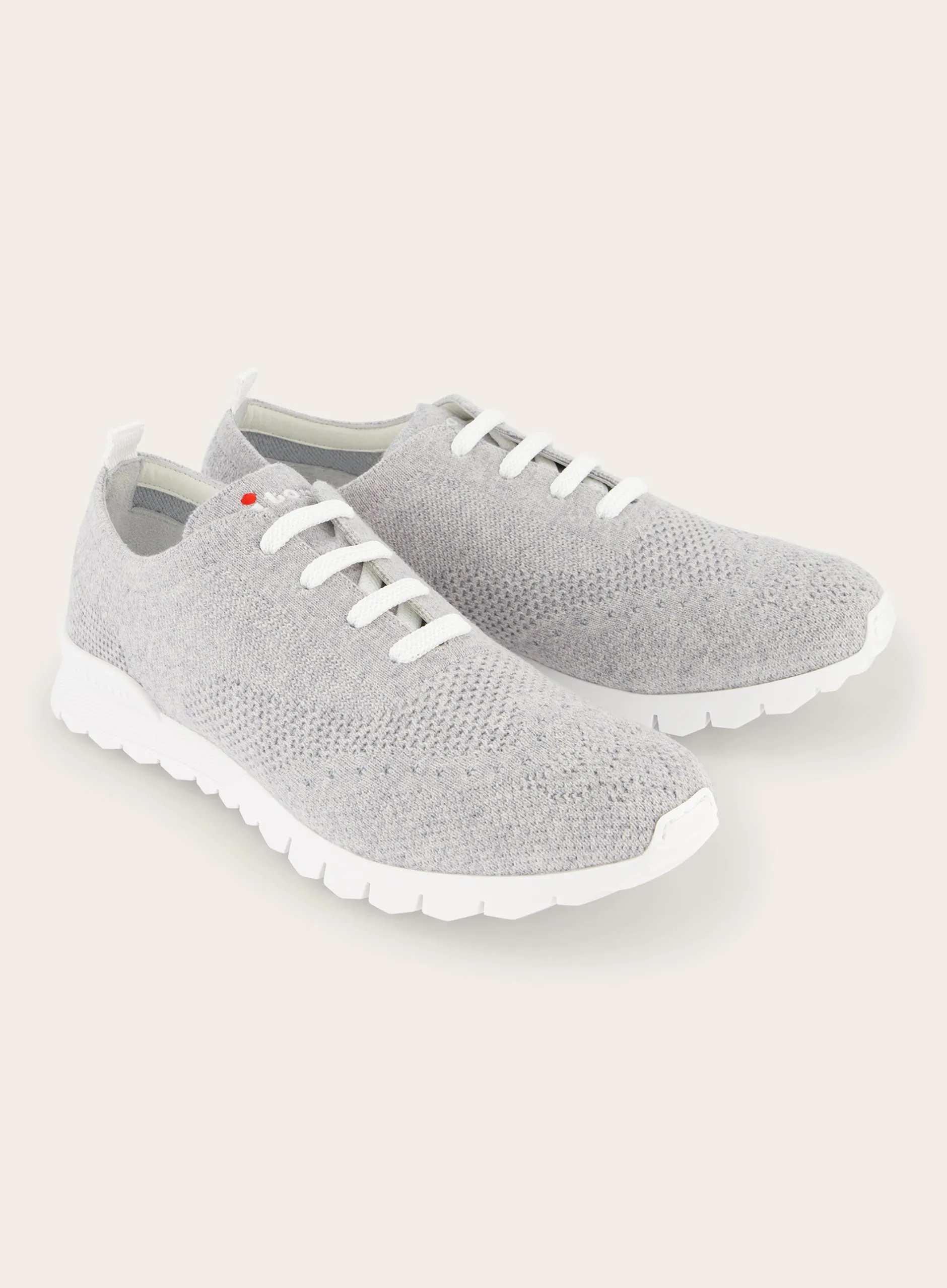 Knitted sneakers van cashmere