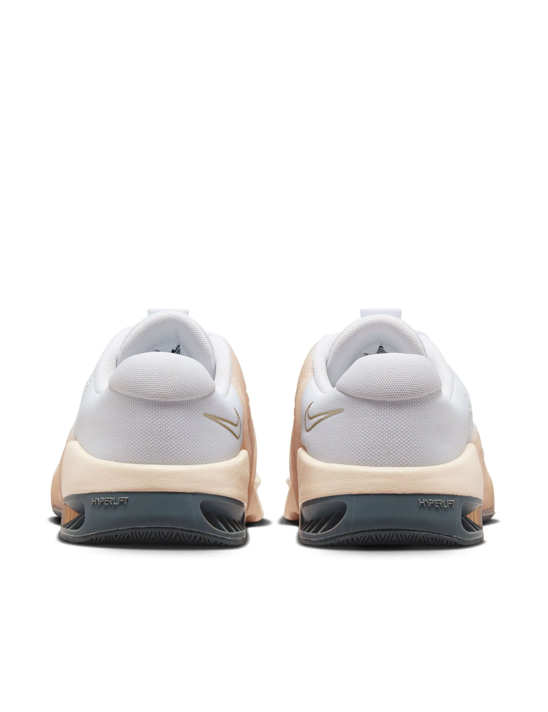 Metcon 9 Shoes - White/Metallic Gold Grain/Sanddrift