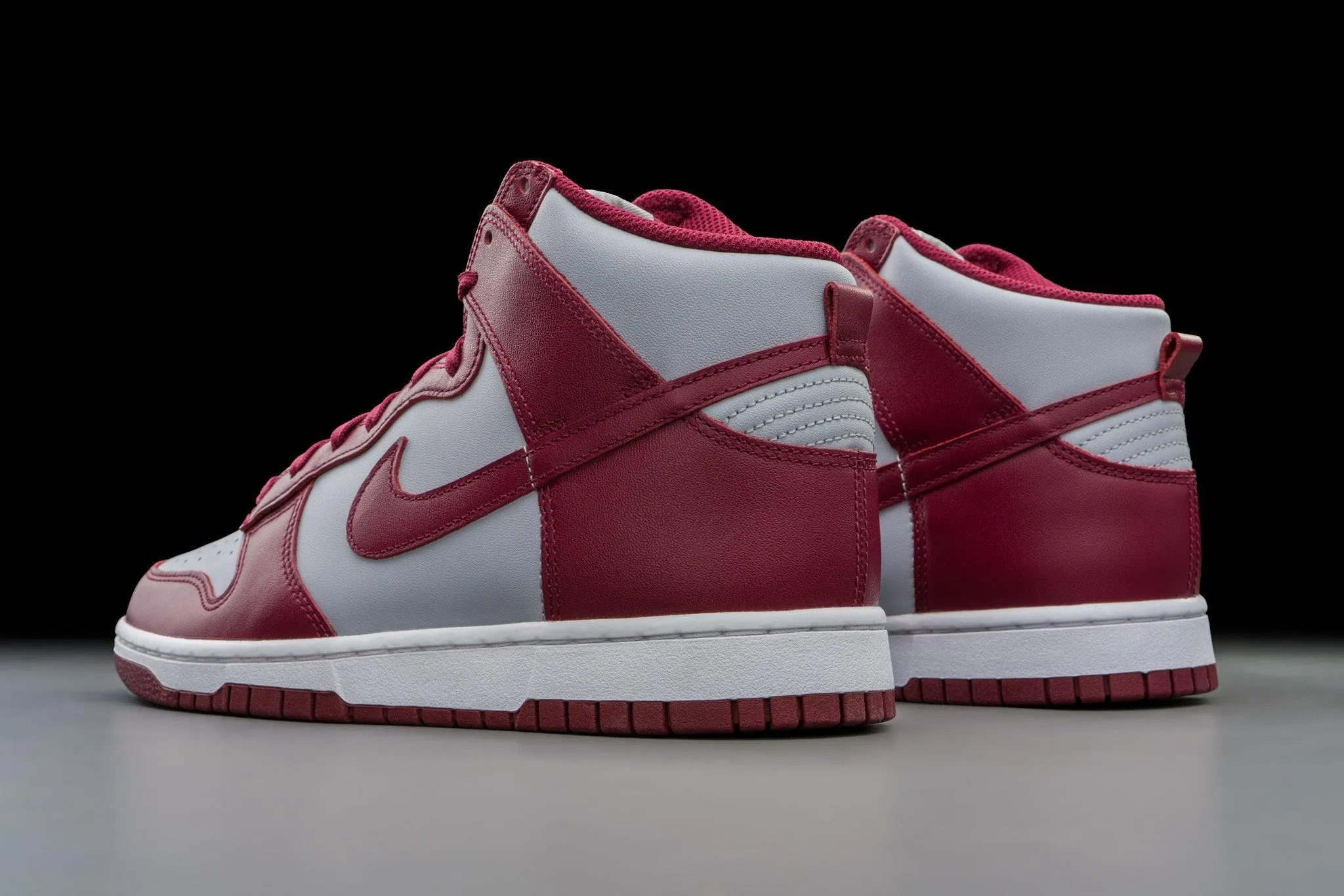 Nike Dunk High Dark Beetroot