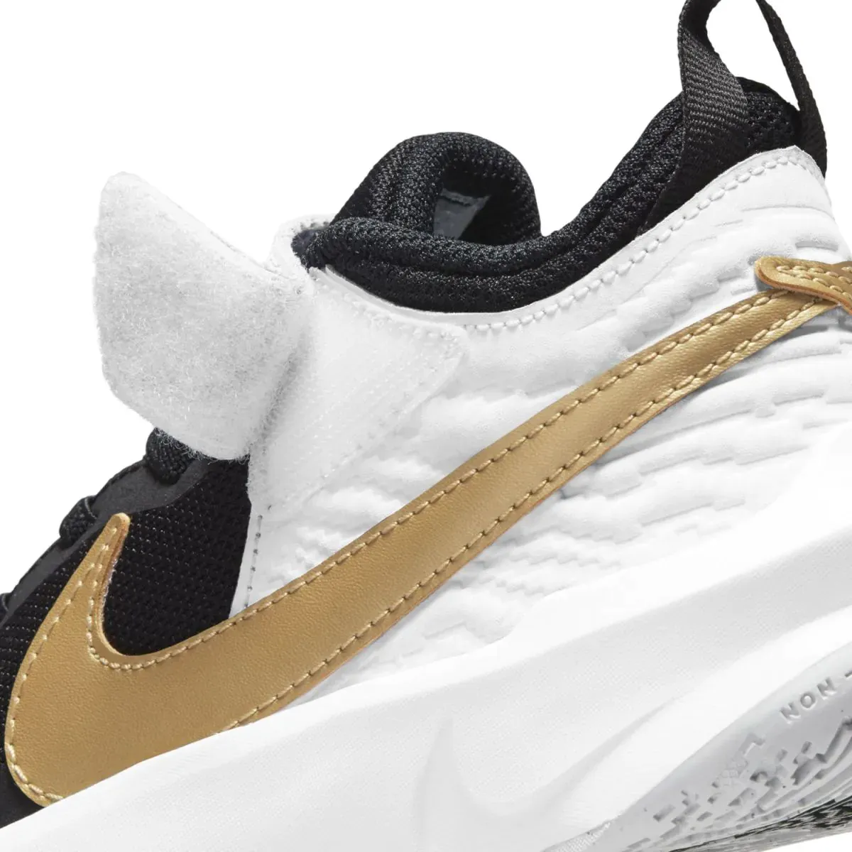 Nike Kid's Team Hustle D 10 Shoes - Black / Metallic Gold / White / Photon Dust