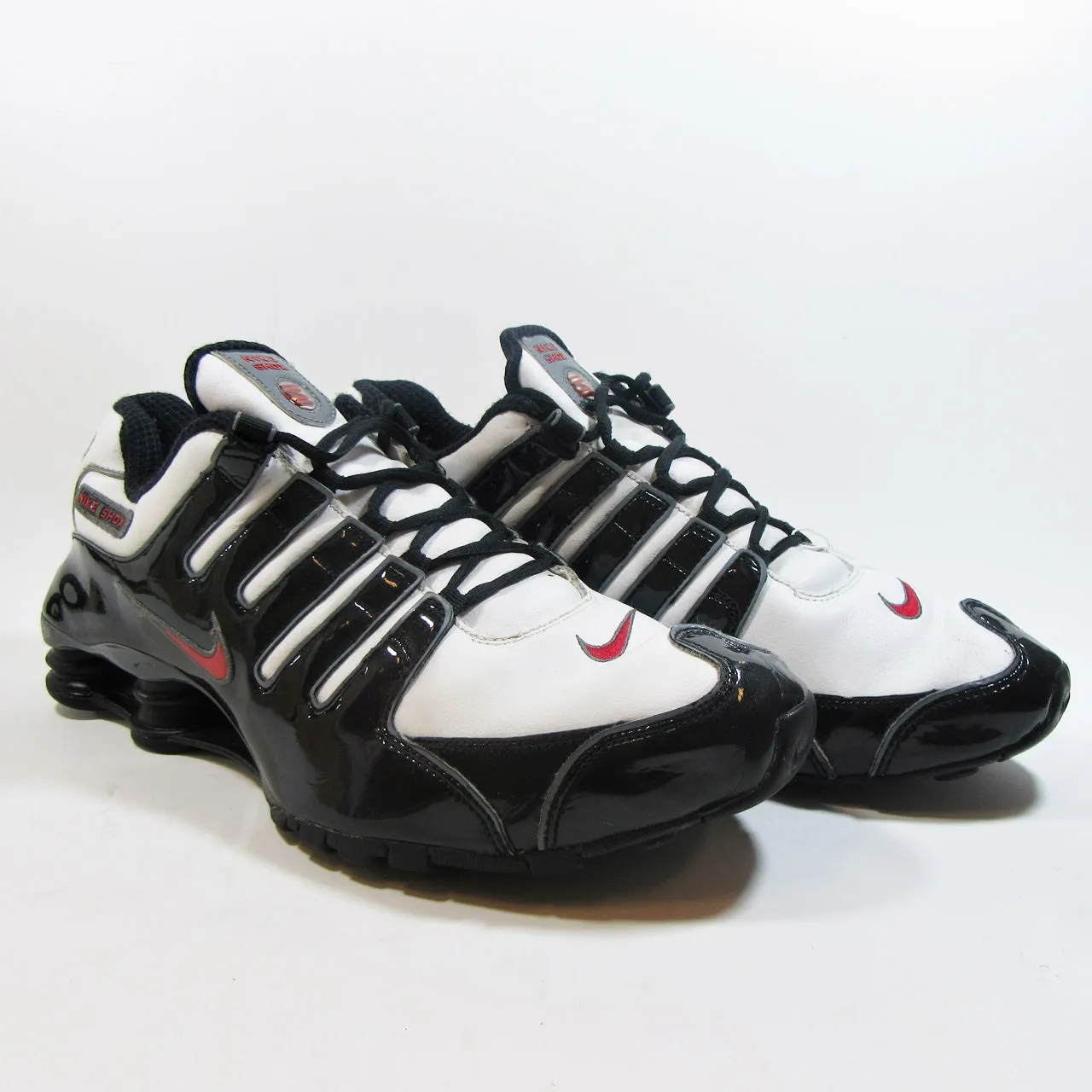 NIKE Shox