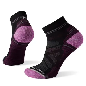 Smartwool Women's Hike Light Cushion Ankle Socks / Black