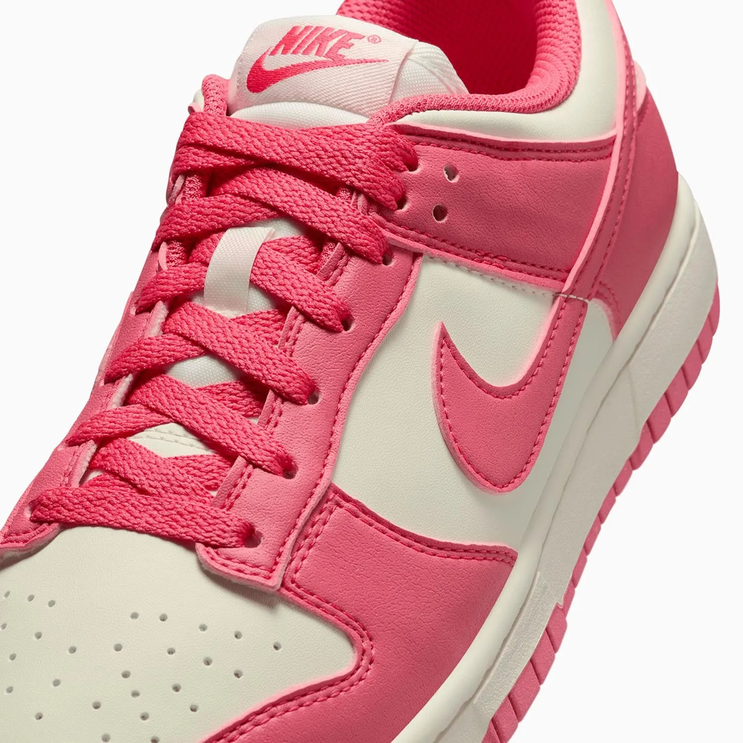 Women's Dunk Low "Aster Pink"